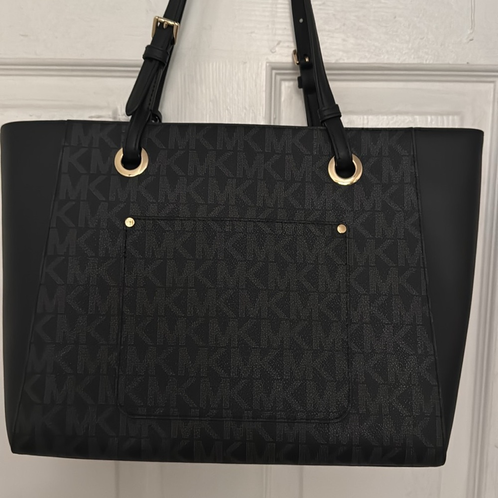 Michael Kors Brand New with tags Walsh Black and Gray Tote Bag Size Medium - Picture 5 of 12